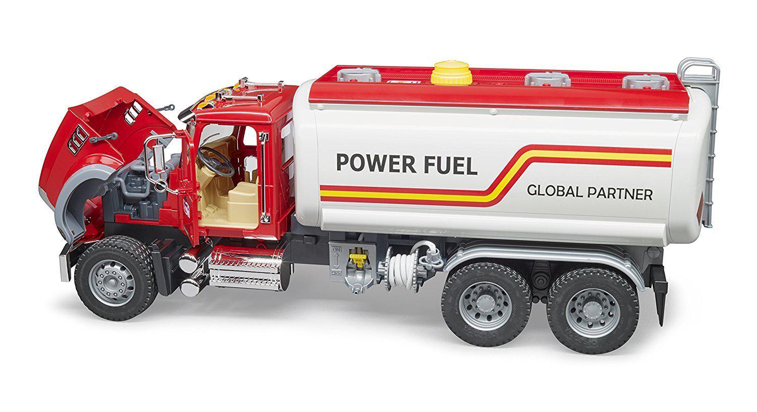 Машина Bruder MACK бензовоз із лопатою (02827)