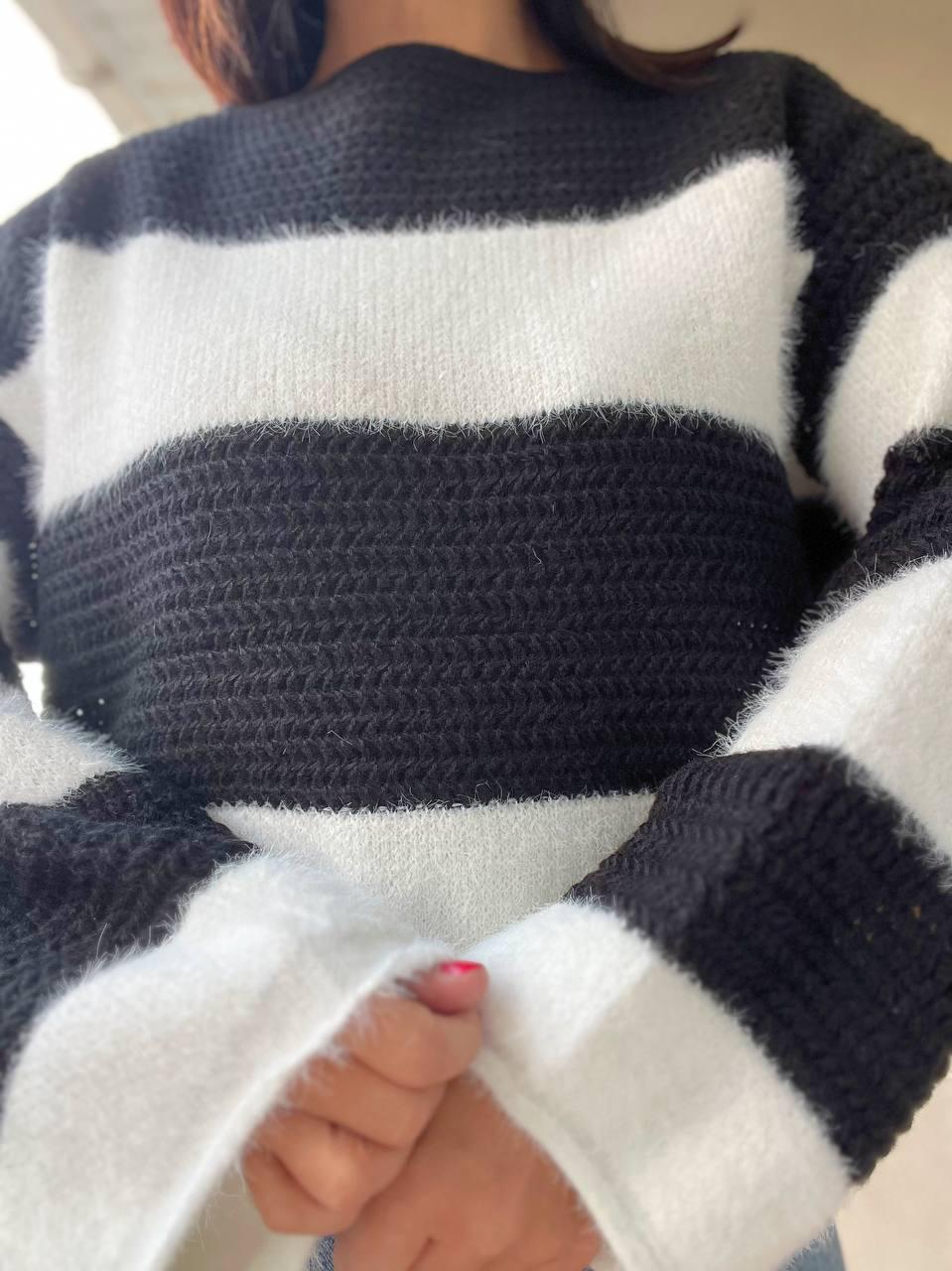 Светр жіночий A-N 1203 широка смуга комбинований плетіння ангора широкі рукава OS Чорний (2956) - фото 6