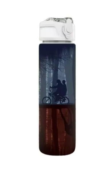 Детская бутылка для воды с трубочкой Stranger Things 750 мл (35110213)