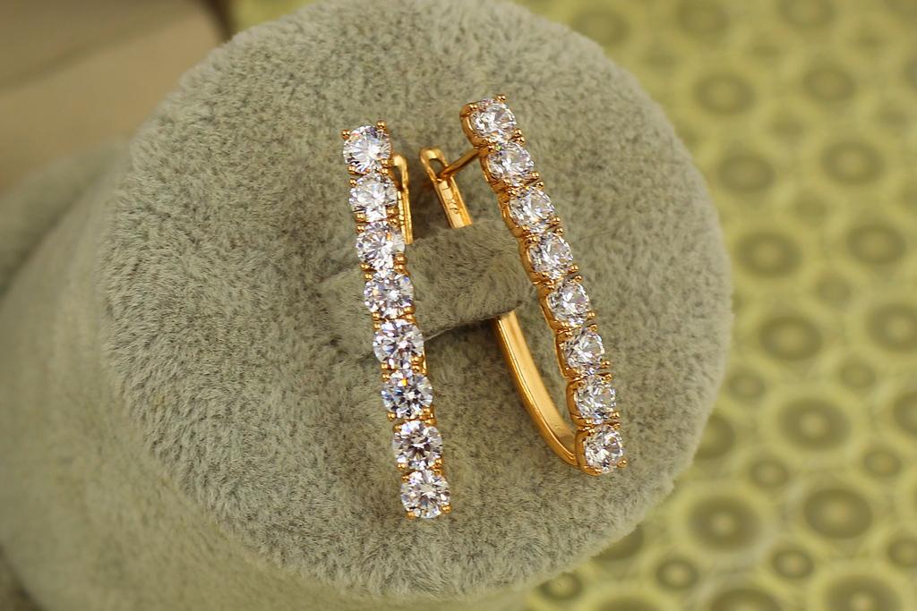 Серьги Xuping Jewelry дорожка с крупными белыми камнями 3,3 см Золотистый (29226812)