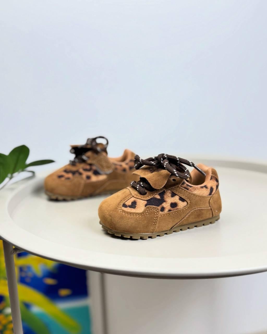 Кроссовки детские р. 26 Коричневый (1512)