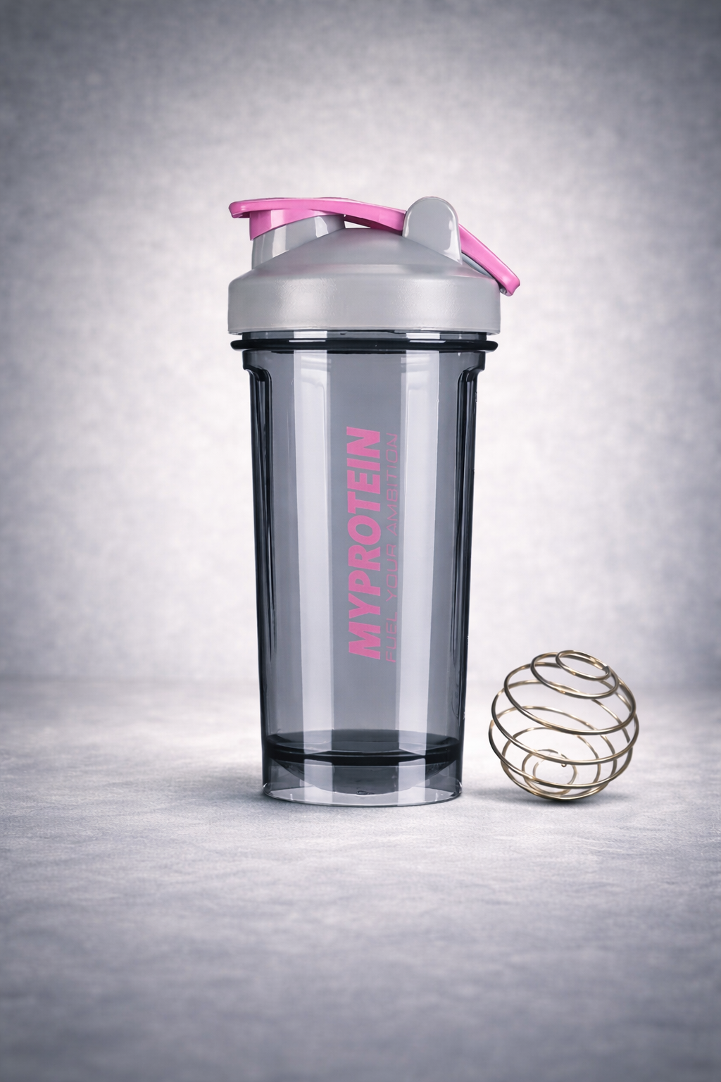 Шейкер с пружиной Myprotein Fuel Yuor Ambition 700 мл Серый с розовым (29030982)