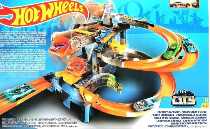 Игровой набор Hot Wheels Гонки на фабрике (FDF28) - фото 3