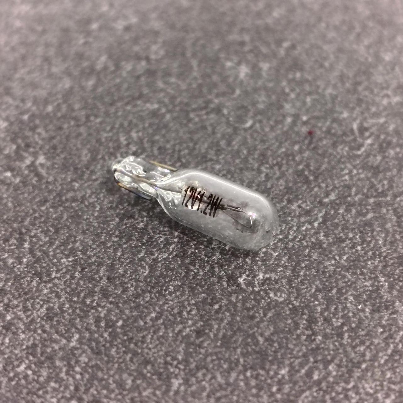 Автолампа T5 W1,2W W2x4,6d 12V 1,2W Білий (643STORE3) Автолампа T5 W1,2W W2x4,6d 12V 1,2W Білий (643STORE3)