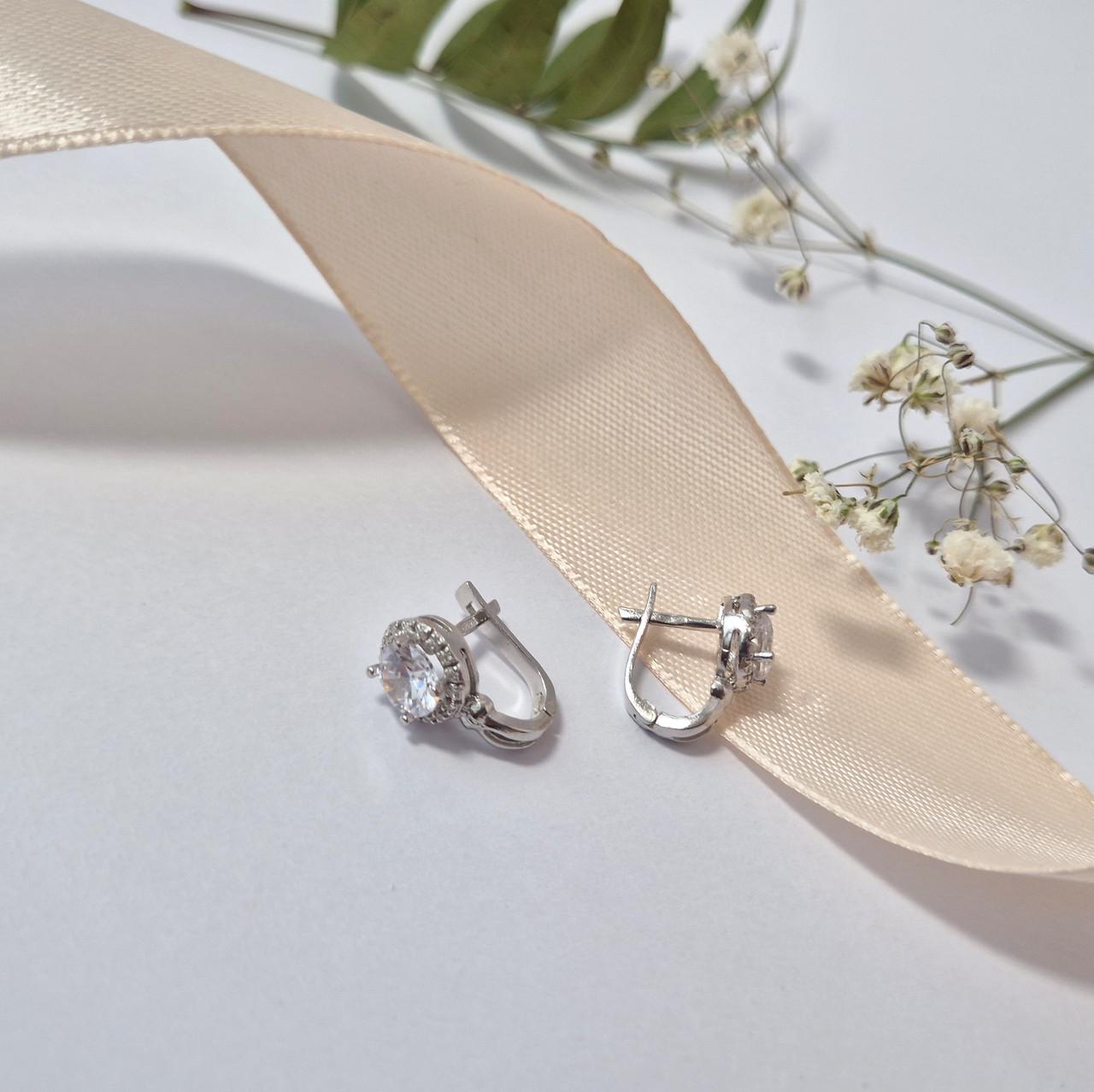 Сережки Коло із Великим Білим каменем срібло 925 проби родоване 2,40 г (5801р)