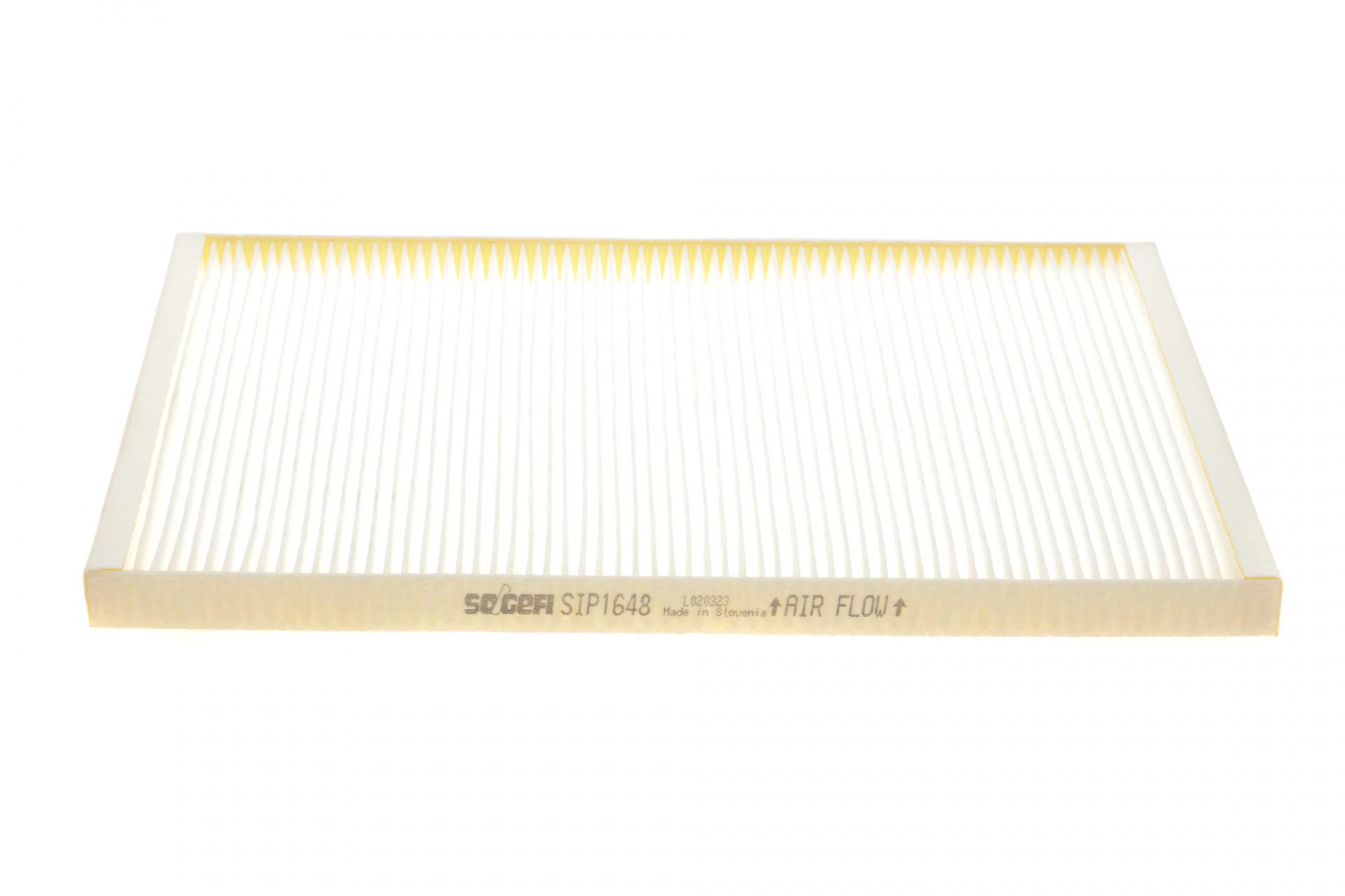 Фильтр салона PURFLUX для Audi A6 1,8/2,0/2,3 94- (AH139)