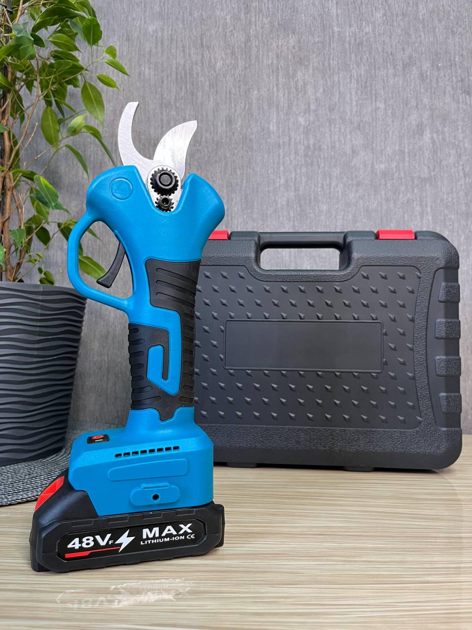 Секатор садовый аккумуляторный 48v 2 АКБ (260630)