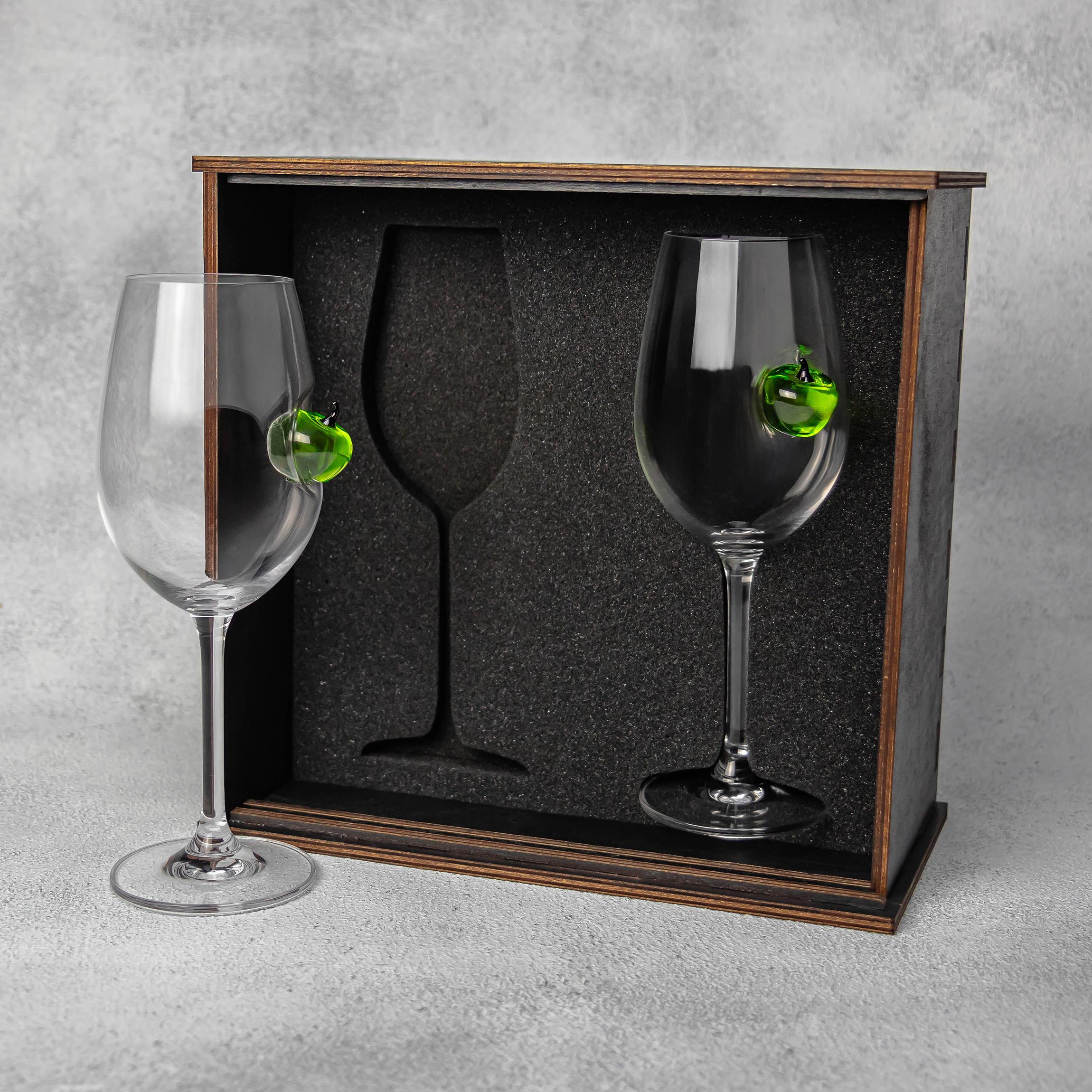 Бокалы для вина VSKLO с яблоком 350 мл 2 шт. (31516041)