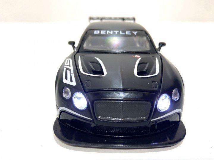 Машина металлическая Автопром 68353B Bentley Continental GT3 инерционная звук/свет Черный (39449289) - фото 6 Машина металлическая Автопром 68353B Bentley Continental GT3 инерционная звук/свет Черный (39449289) - фото 6