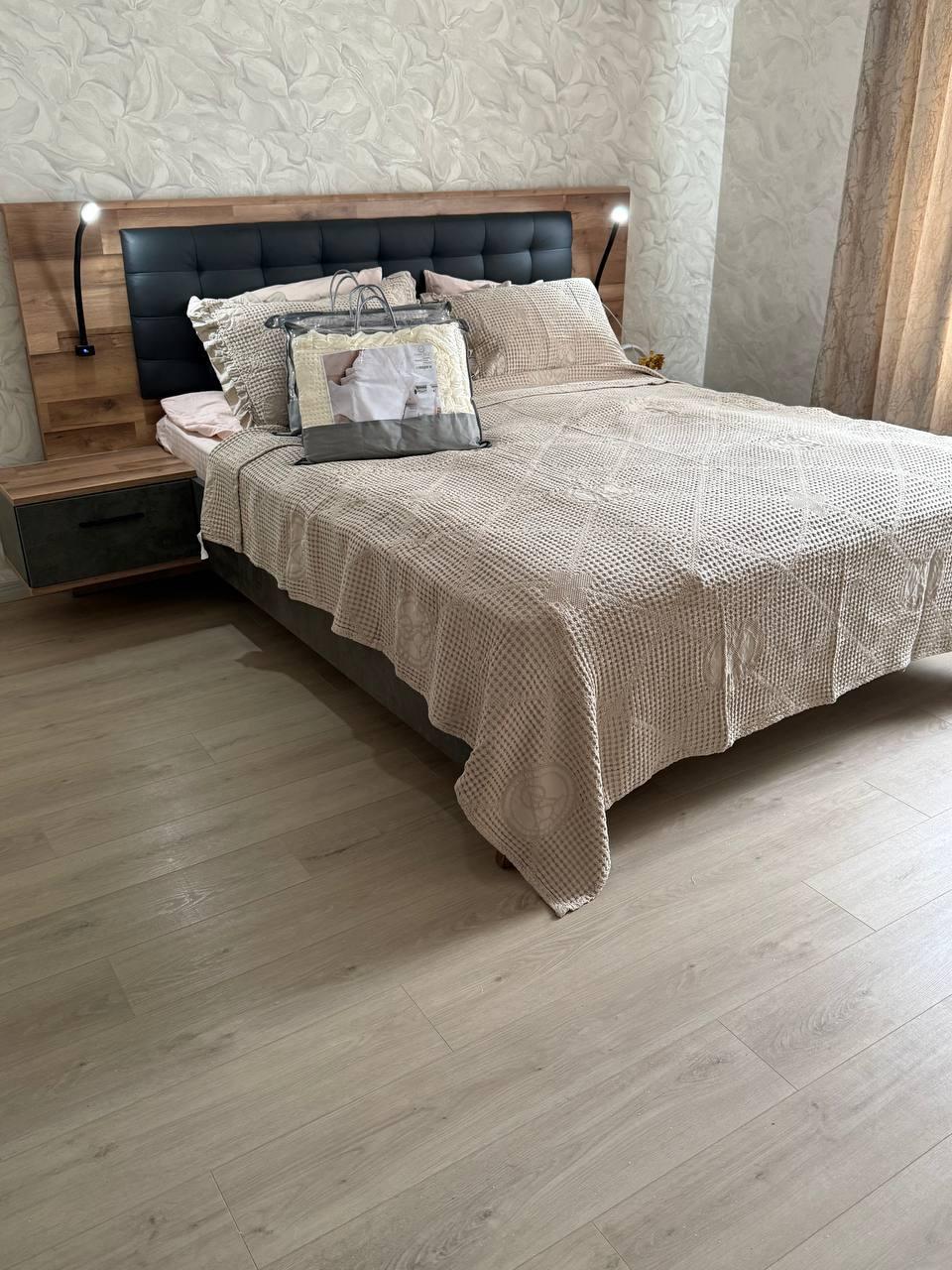 Комплект вафельний євро покривало 200х230 см/наволочки з рюшами 2 шт. 50х70 см Сірий (П4К-al-n-vaf-001) - фото 2 Комплект вафельний євро покривало 200х230 см/наволочки з рюшами 2 шт. 50х70 см Сірий (П4К-al-n-vaf-001) - фото 2