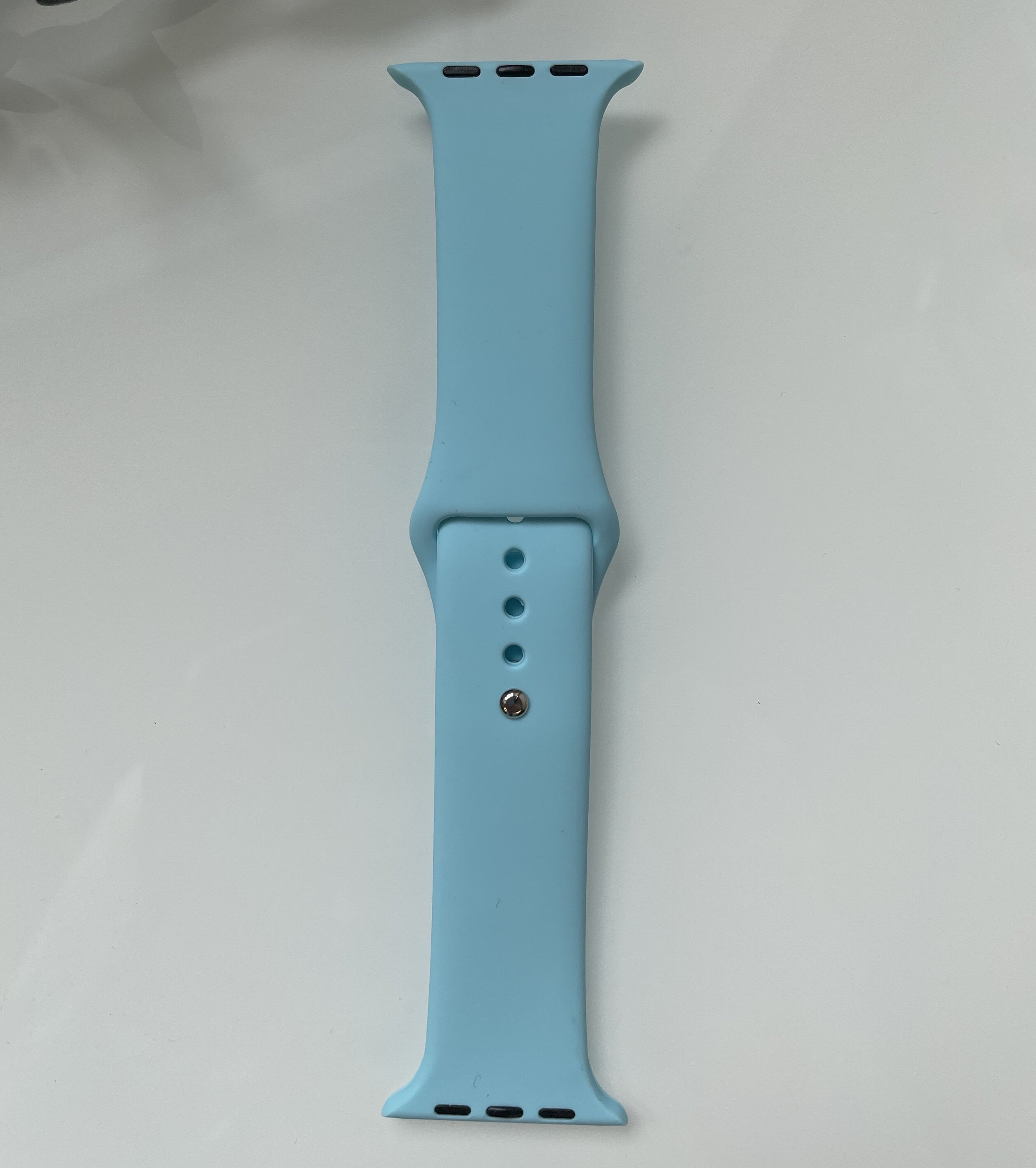 Ремешок для смарт-часов силиконовый для Apple Watch 38/40 мм Голубой (RW039)