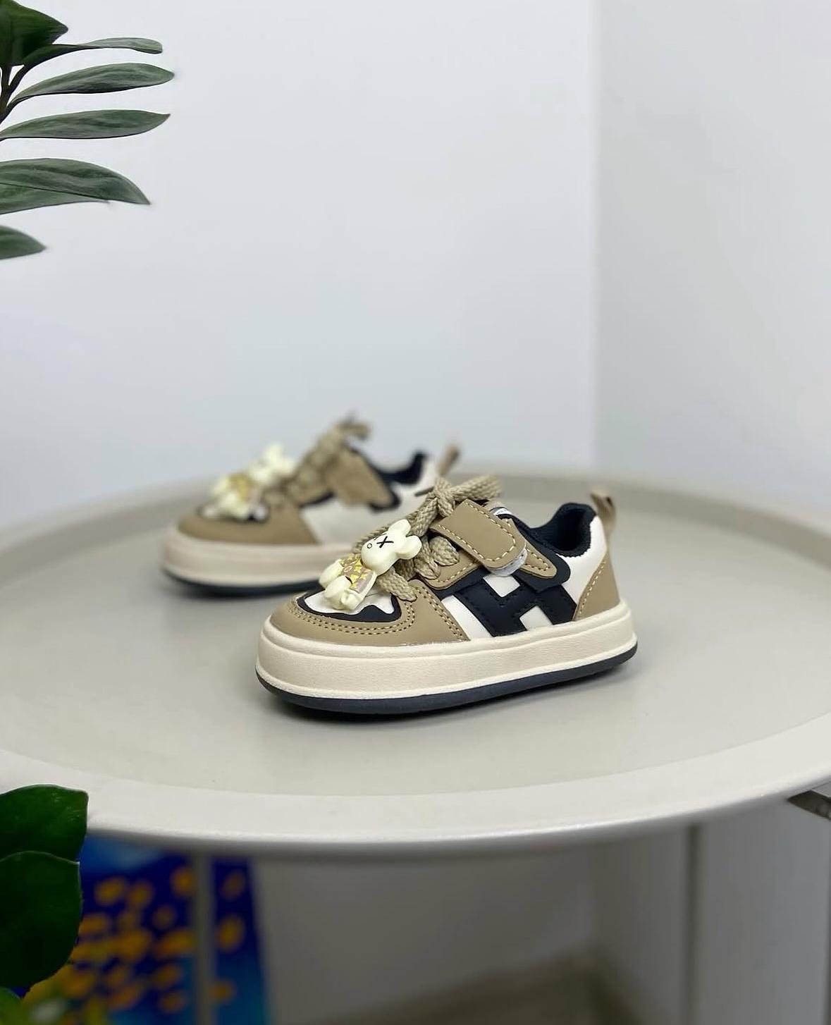 Кроссовки детские р. 20 Бежевый (792ʼ2) Кроссовки детские р. 20 Бежевый (792ʼ2)