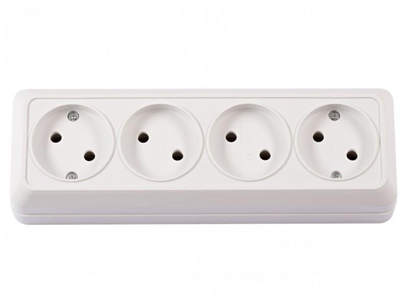 Розетка на 4 разъема Luxel накладная opera Белый (2015)