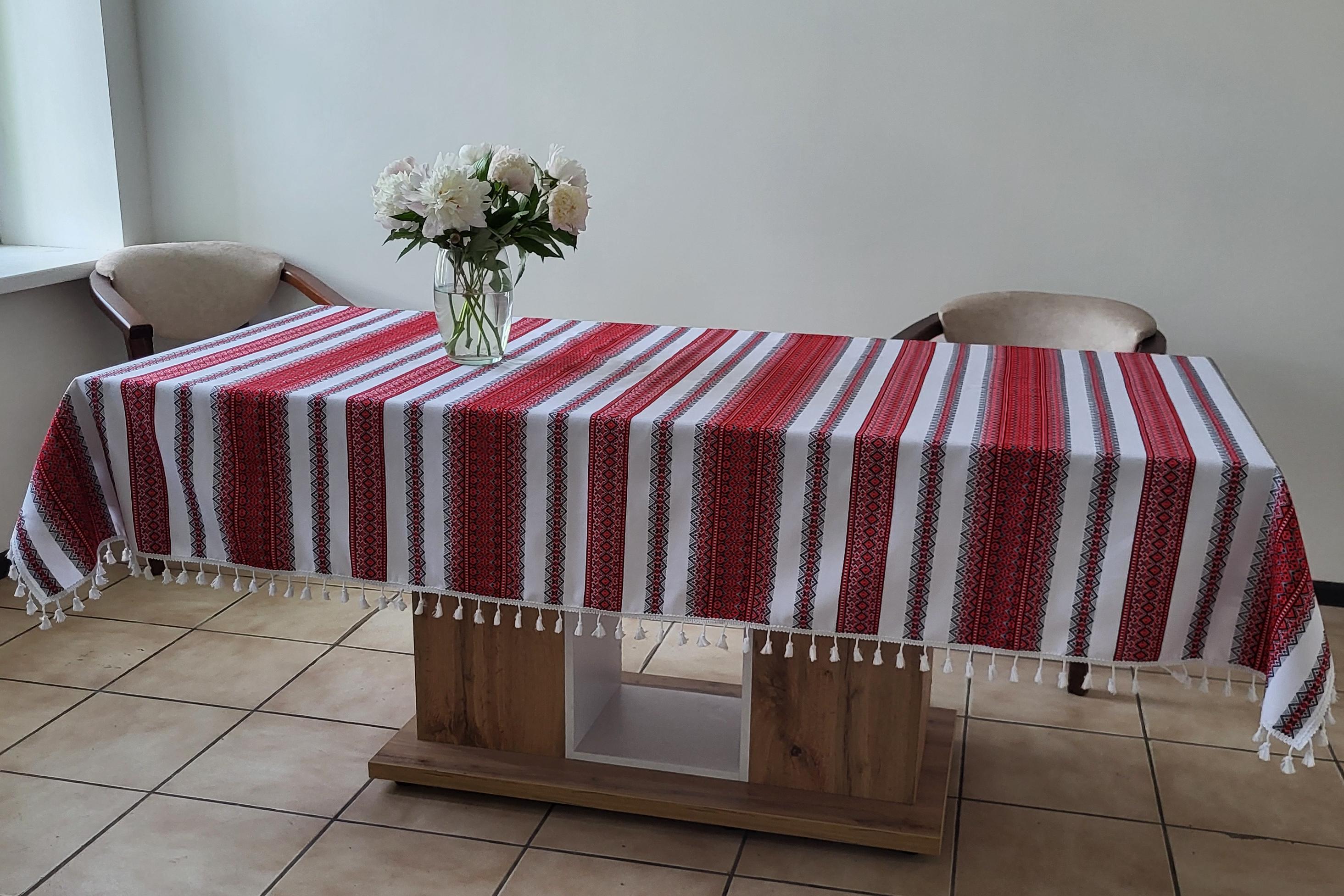 Скатерть ткано-декоративная с вышивкой Пионы 1450x2200 мм Красный (Арт-080ск) - фото 2 Скатерть ткано-декоративная с вышивкой Пионы 1450x2200 мм Красный (Арт-080ск) - фото 2