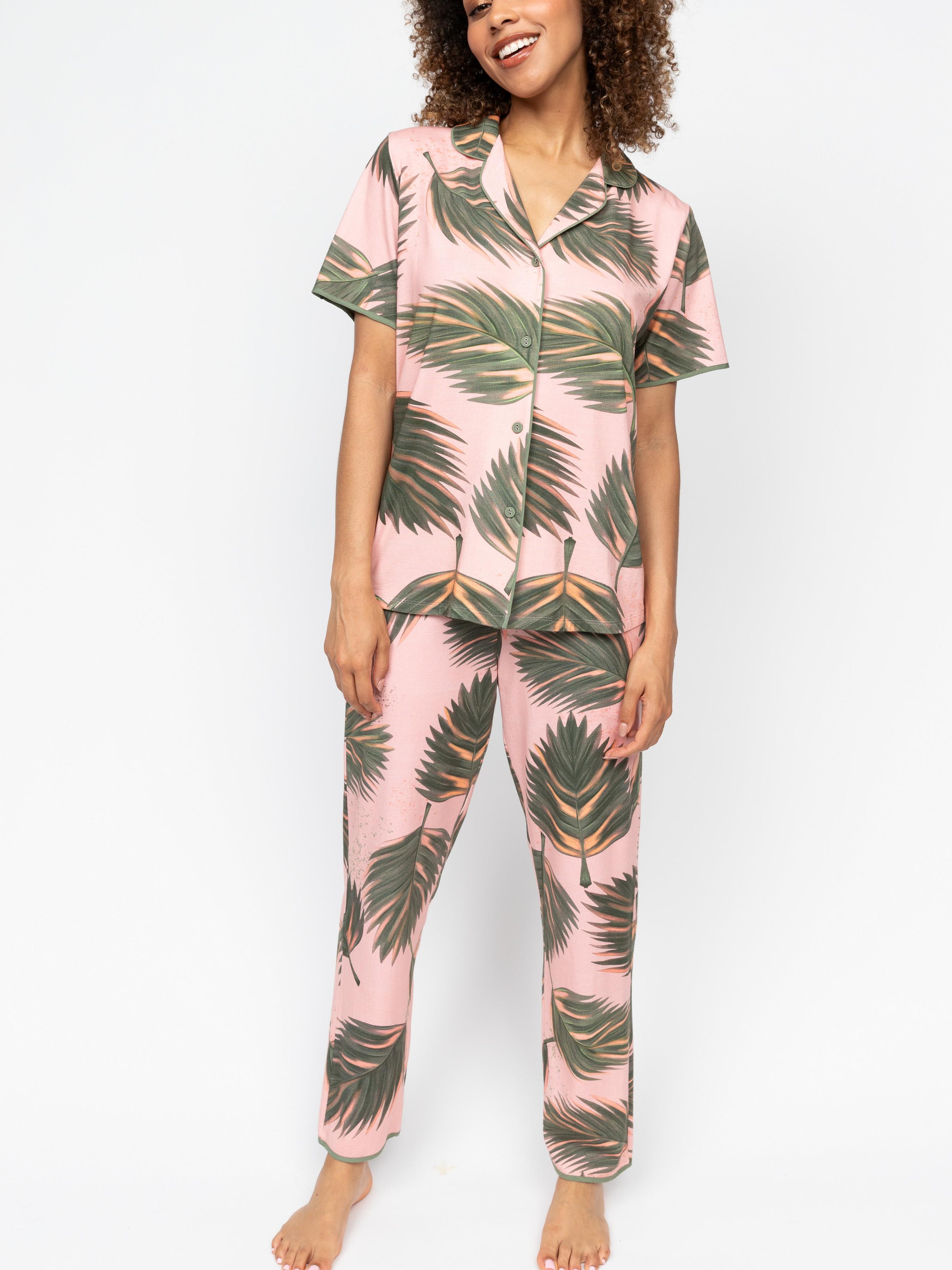Пижама женская CYBERJAMMIES Lea 0693-0694 22/4XL Розовый с принтом листьев (5051877560703)