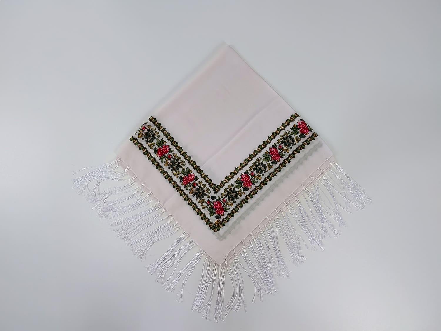 Платок с тороками Цветочная лента 80x80 см Белый (30314583)