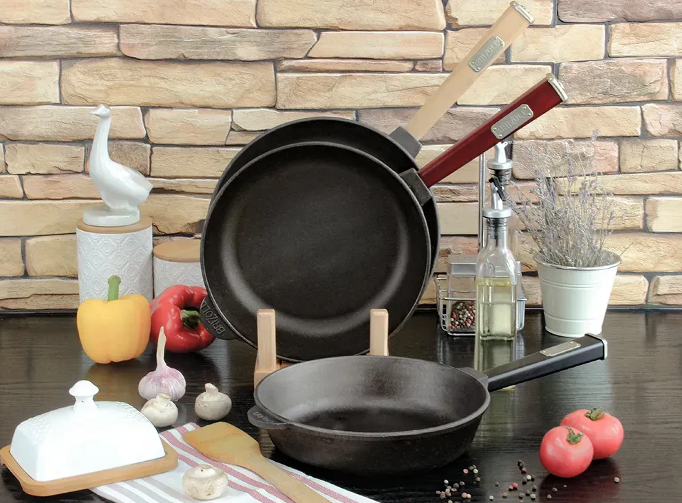 Сковорода чугунная Brizoll Optima с деревянной ручкой Bordo 280х60 мм - фото 7