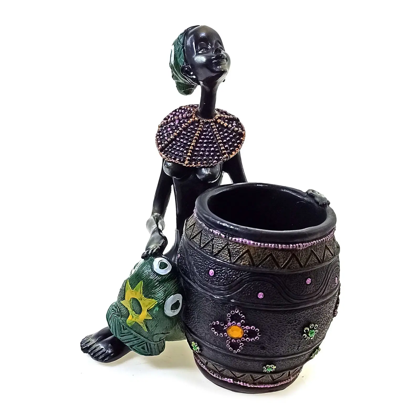 Статуэтка Африканка с корзиной 16х12,5х9 см (26950D)