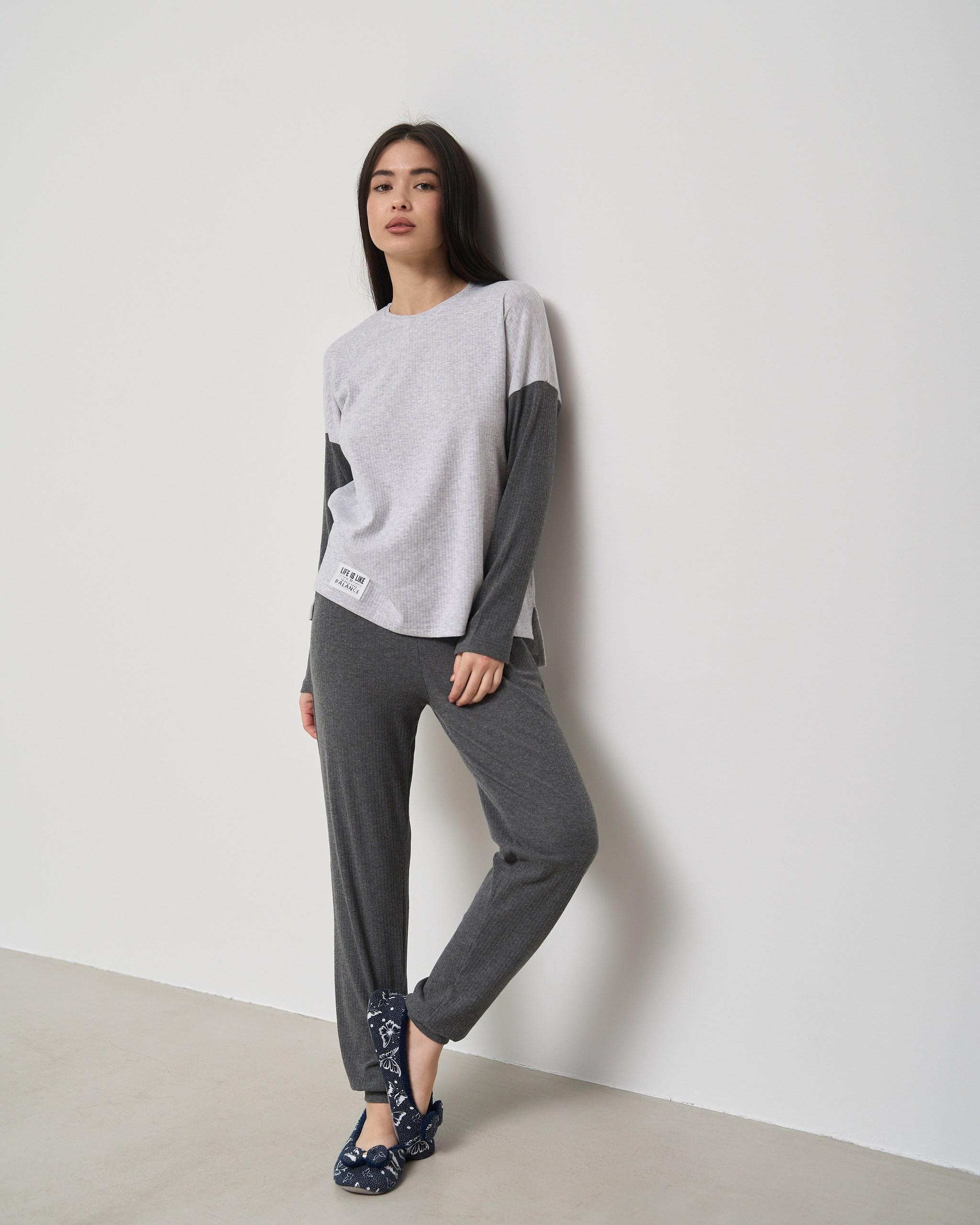 Пижама женская штаны и кофта M Светло-серый (47014) Пижама женская штаны и кофта M Светло-серый (47014)