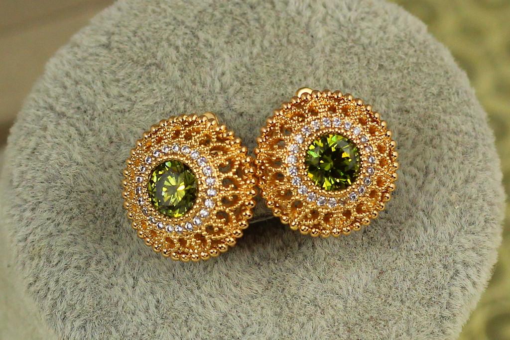 Серьги Xuping Jewelry Барокко с камнем изумруд 1,6 см Золотистый (2424063255)