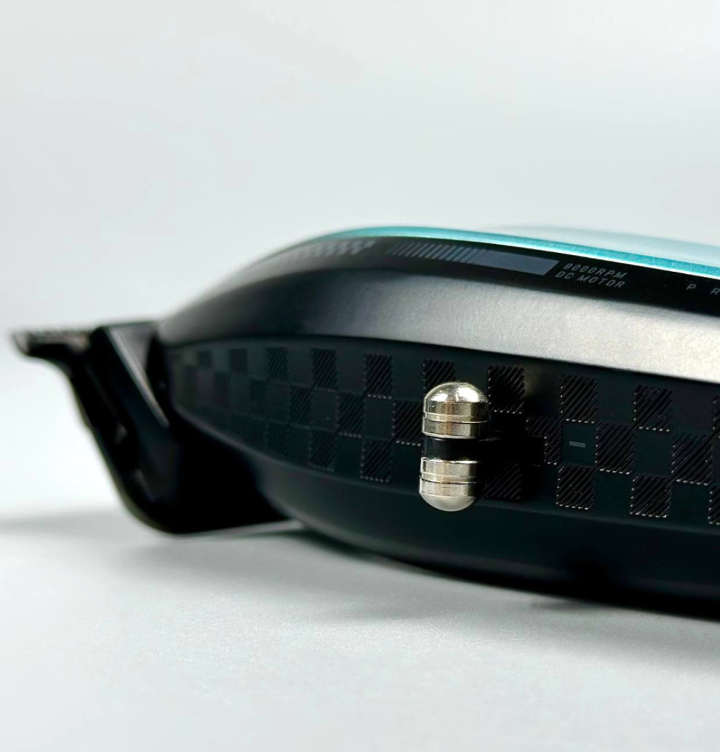 Тример акумуляторний для стрижки VGR роторний з 3 насадками (V-992) - фото 5 Тример акумуляторний для стрижки VGR роторний з 3 насадками (V-992) - фото 5