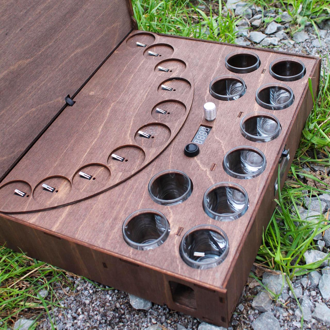 Наливатор для напоїв SHOP-PAN для напоїв на 10 чарок з вбудованим акумулятором (SP01389) - фото 2 Наливатор для напоїв SHOP-PAN для напоїв на 10 чарок з вбудованим акумулятором (SP01389) - фото 2