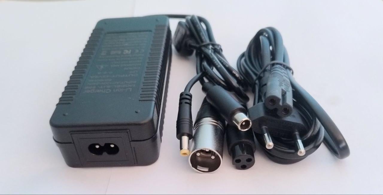 Зарядное устройство для электроскутера Charger 4pin 42V 2A (35111633)