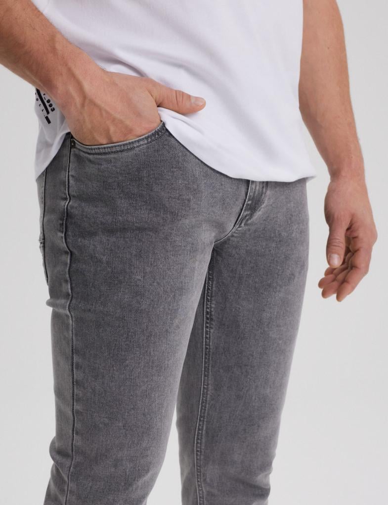 Джинси чоловічі Diverse RADIAN 242 р. 33/32 Світло-сірий (5902598966148) - фото 2