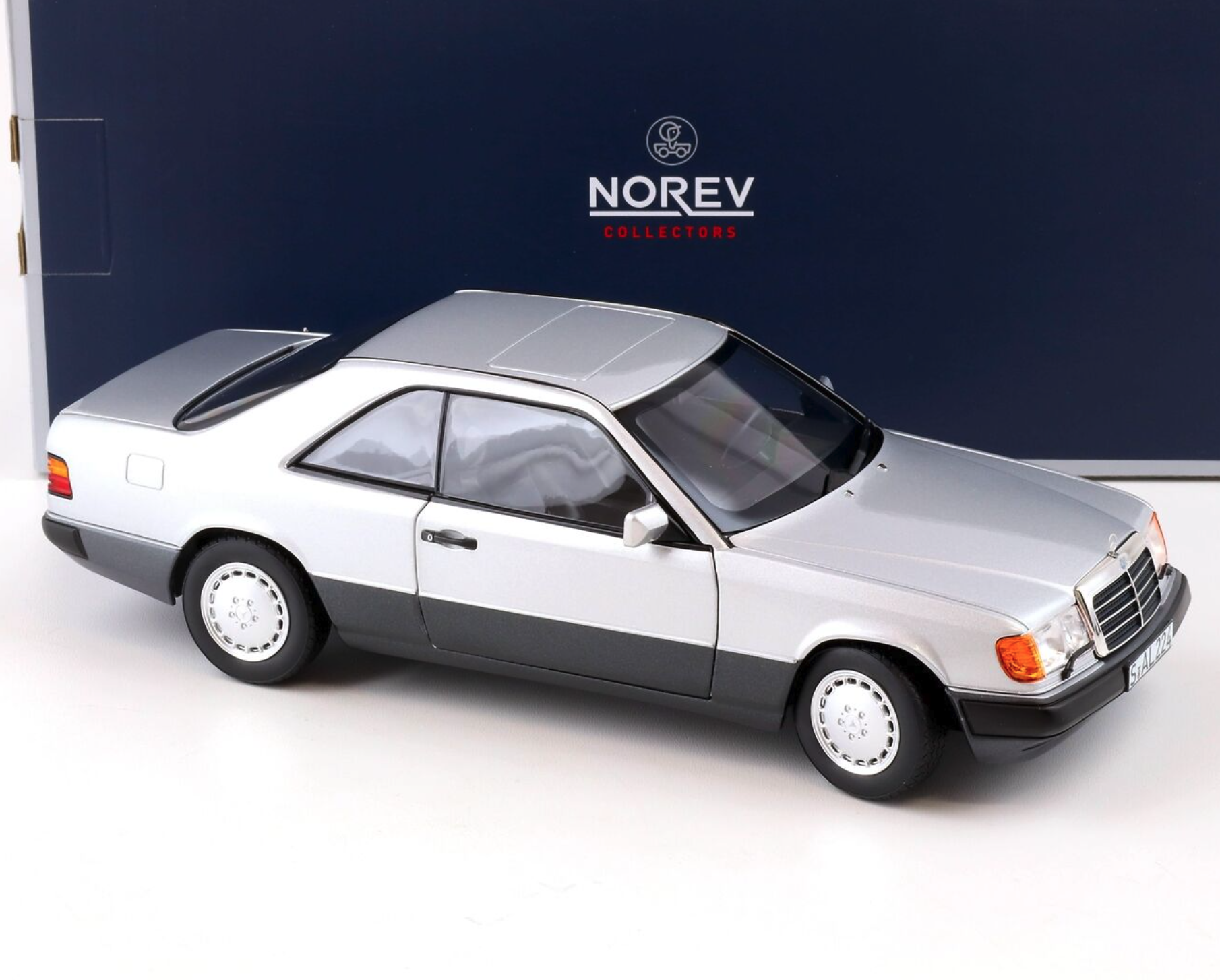 ᐉ Модель автомобиля Norev 1:18 Mercedes-Benz 300 CE-24 Coupe C124 1990 ...