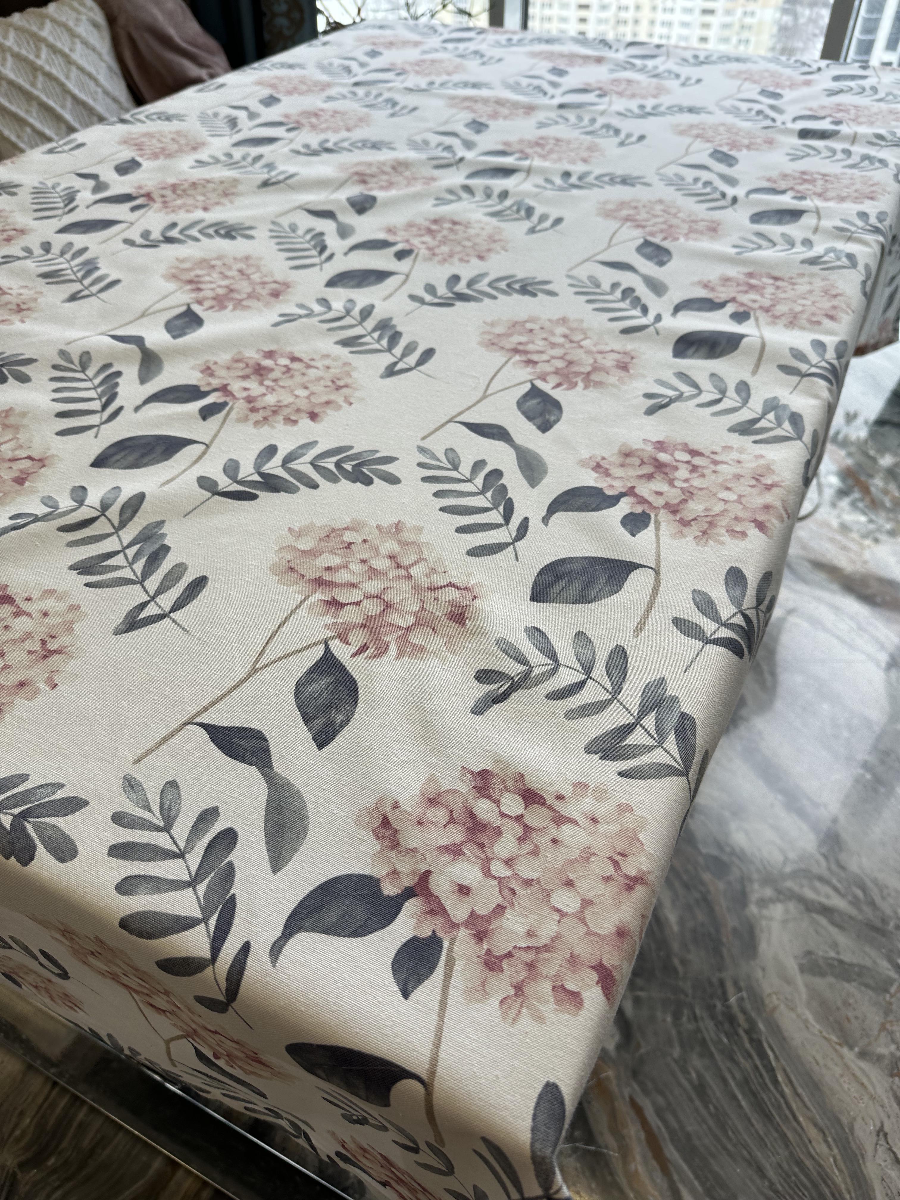 Скатерть водоотталкивающая Le maison de Garny Гортензия 130x200 см Пудровый (14145724)