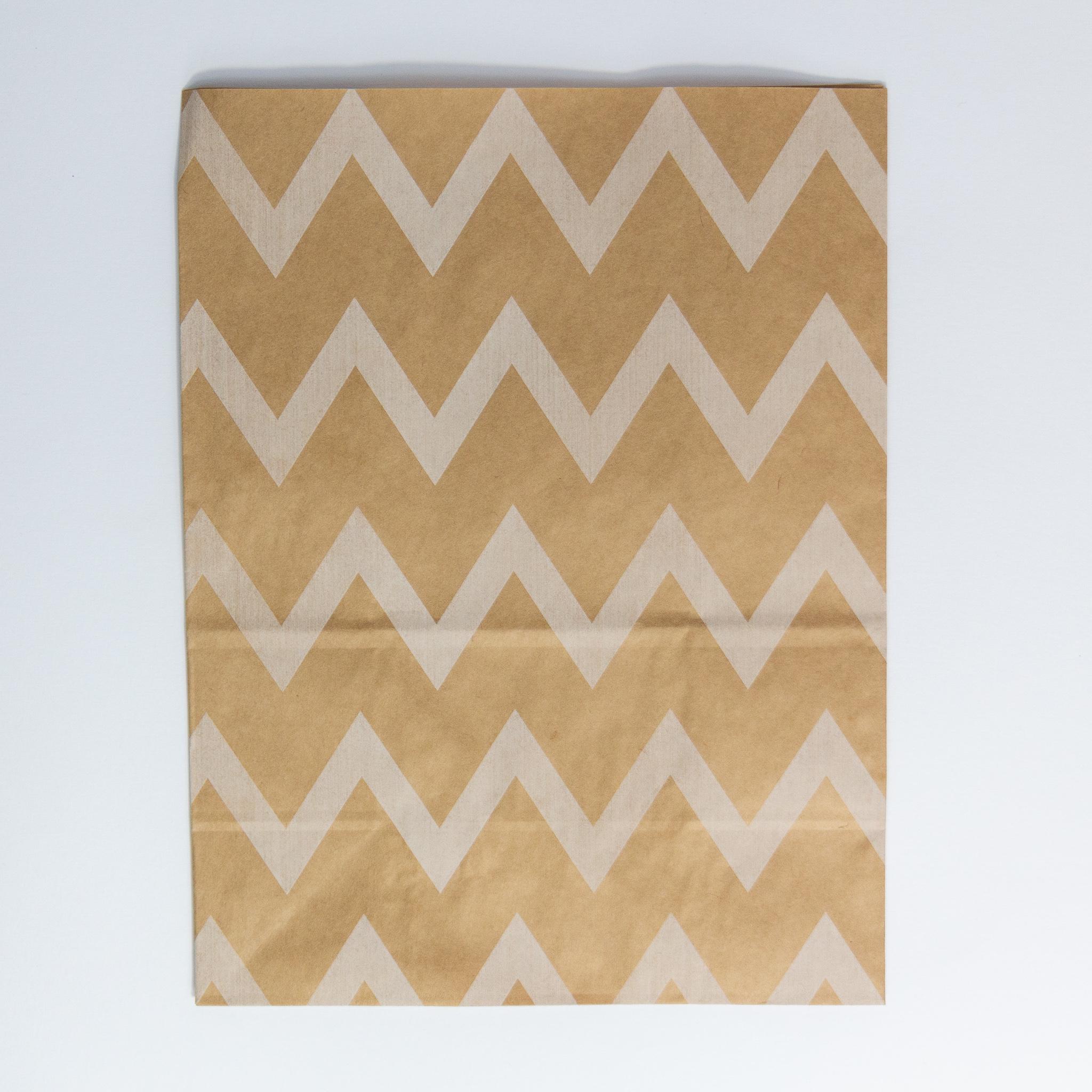 Пакет подарочный бумажный с рисунком орнамент зиг-заг без ручек 210х120х290 мм 50 шт. - фото 8