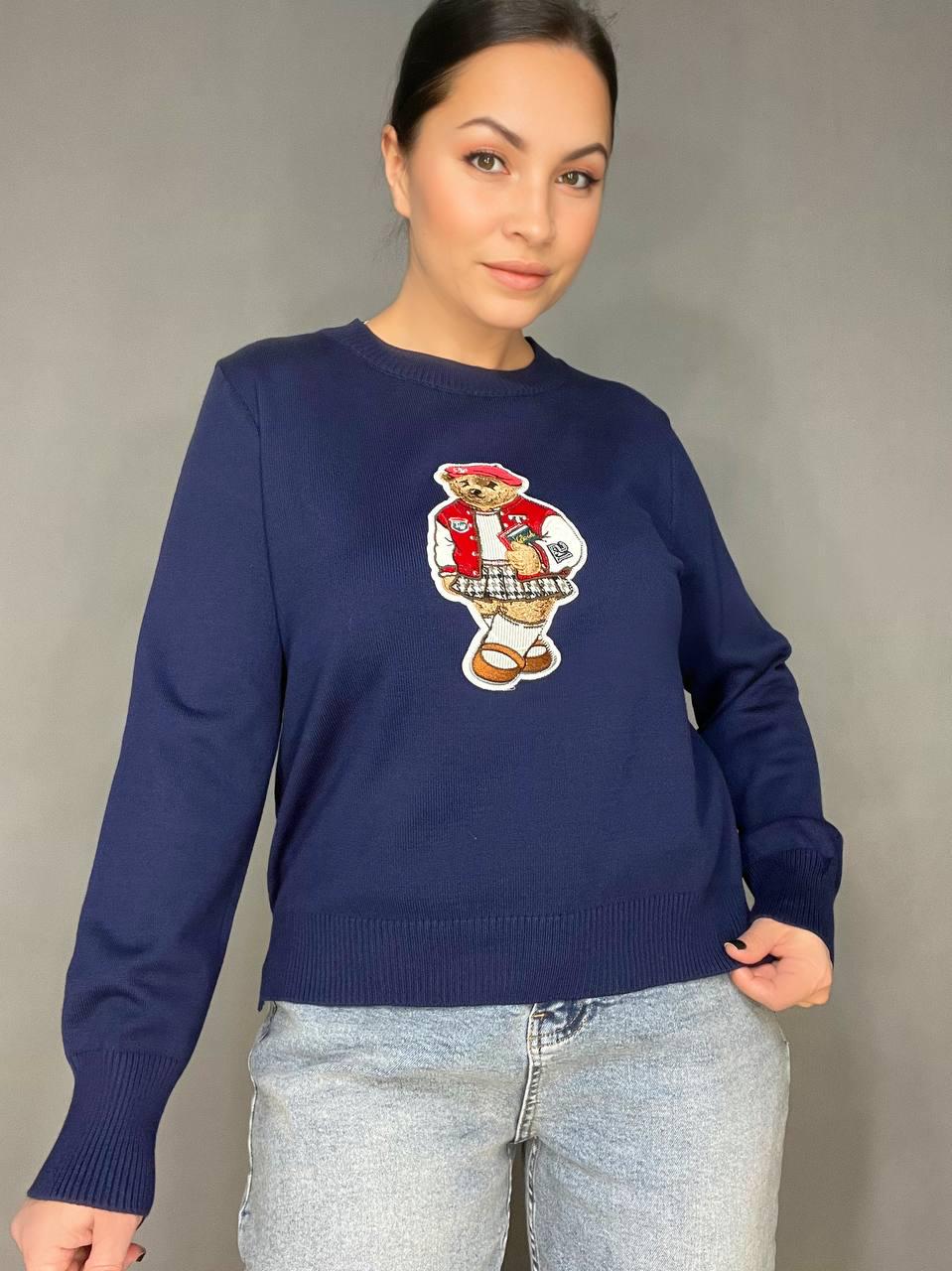 Светр жіночий A-N 2609 базовий тонкий Ведмедик середня довжина OS Червоний/Темно-синій (3737) - фото 1