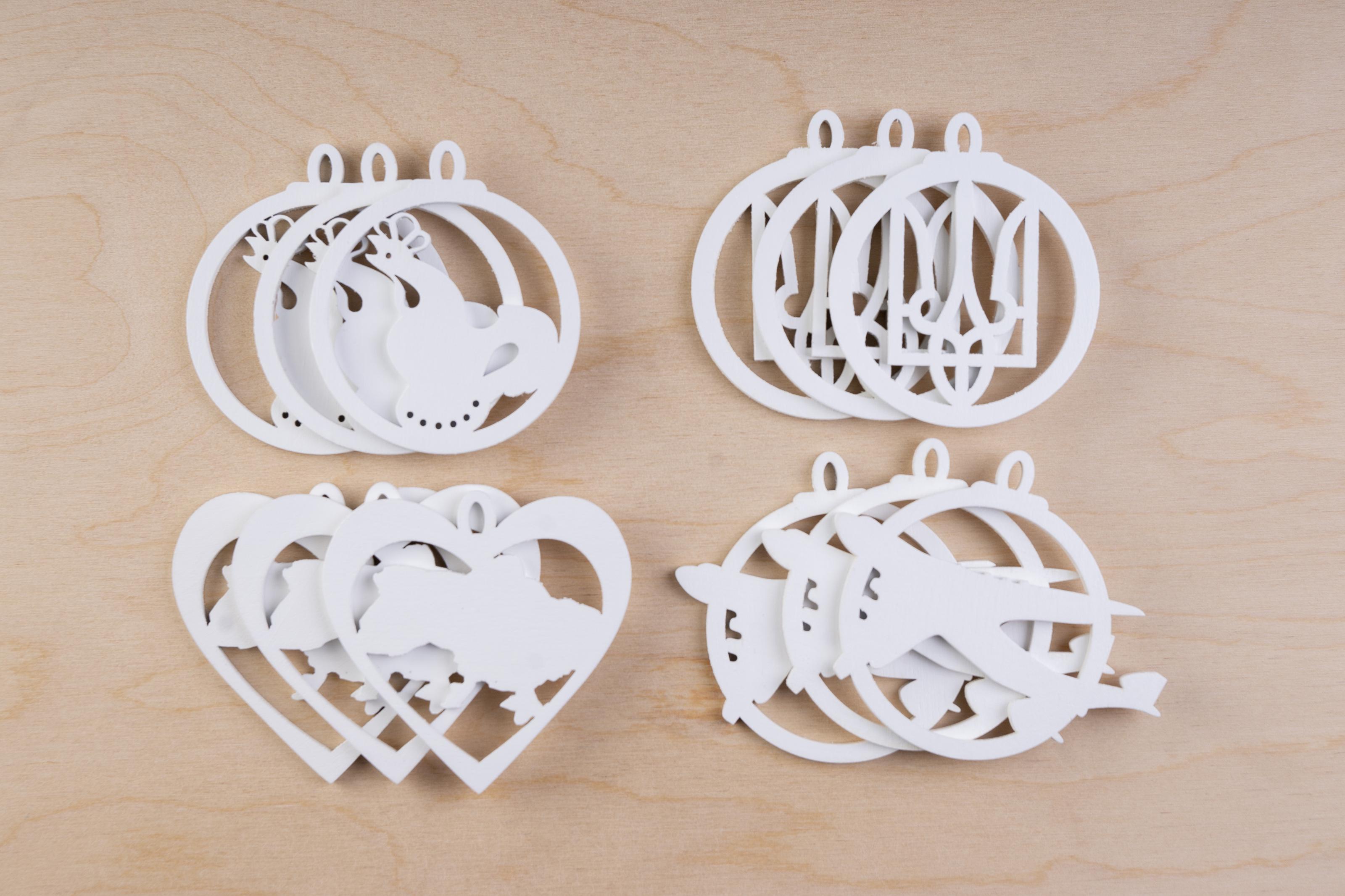 Набір іграшок на ялинку Незламні 12 шт. (TOYS22005) - фото 2 Набір іграшок на ялинку Незламні 12 шт. (TOYS22005) - фото 2