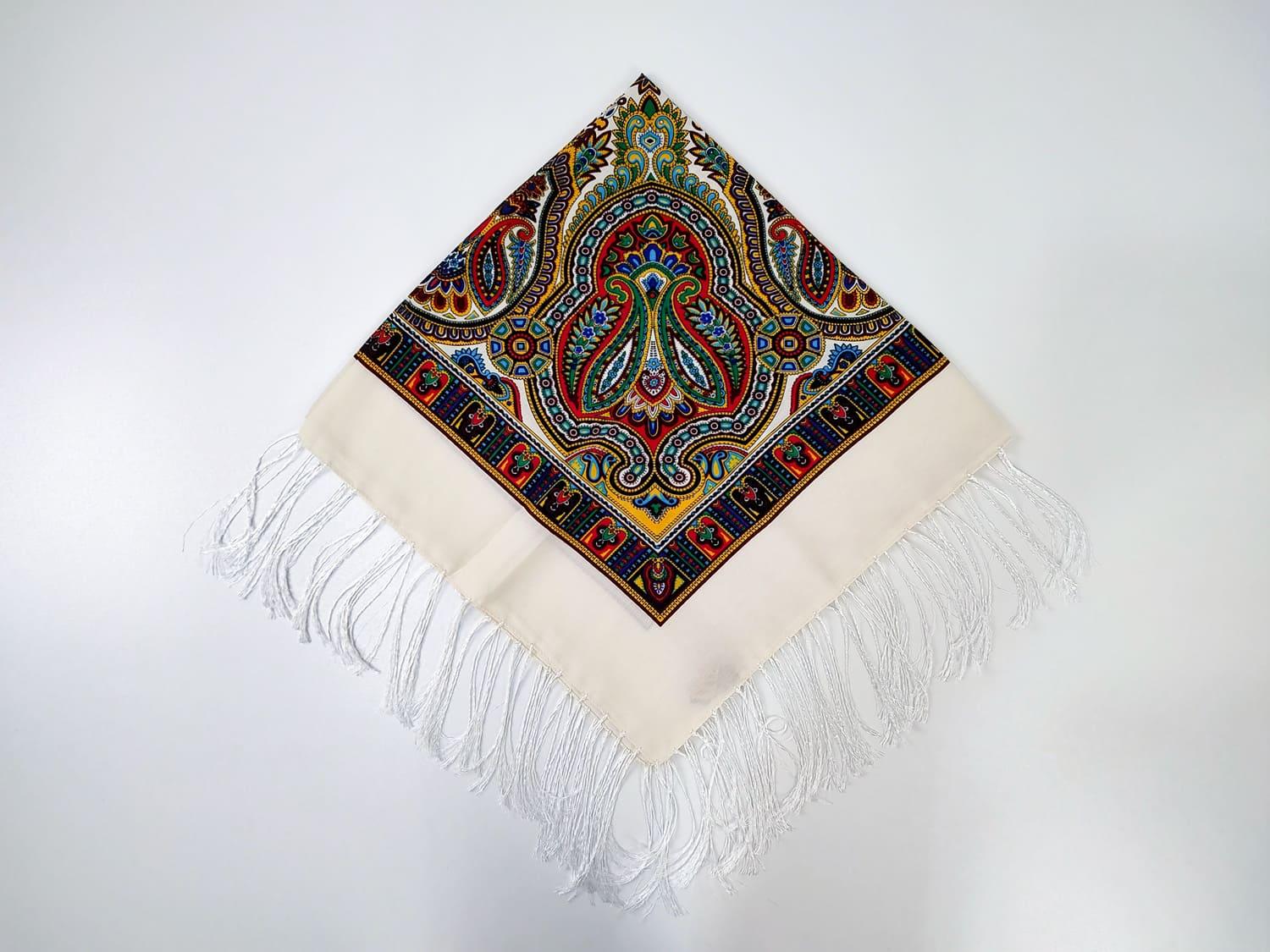 Платок с тороками 80x80 см Молочный (30070668)