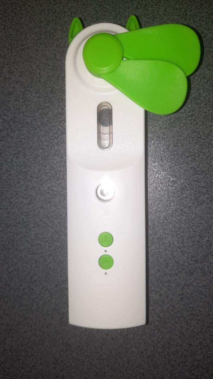 Вентилятор аккумуляторный карманный водяной Вентилятор аккумуляторный карманный водяной