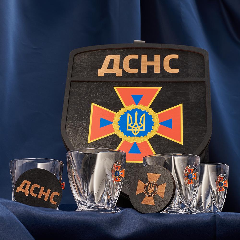 Подарочный набор рюмок с шевроном ГСЧС большой (28420168)