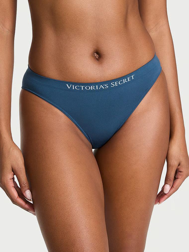 Трусики бикини Victoria's Secret Seamless Bikini Panty Midnight Sea S Синий (27071110) Трусики бикини Victoria's Secret Seamless Bikini Panty Midnight Sea S Синий (27071110)