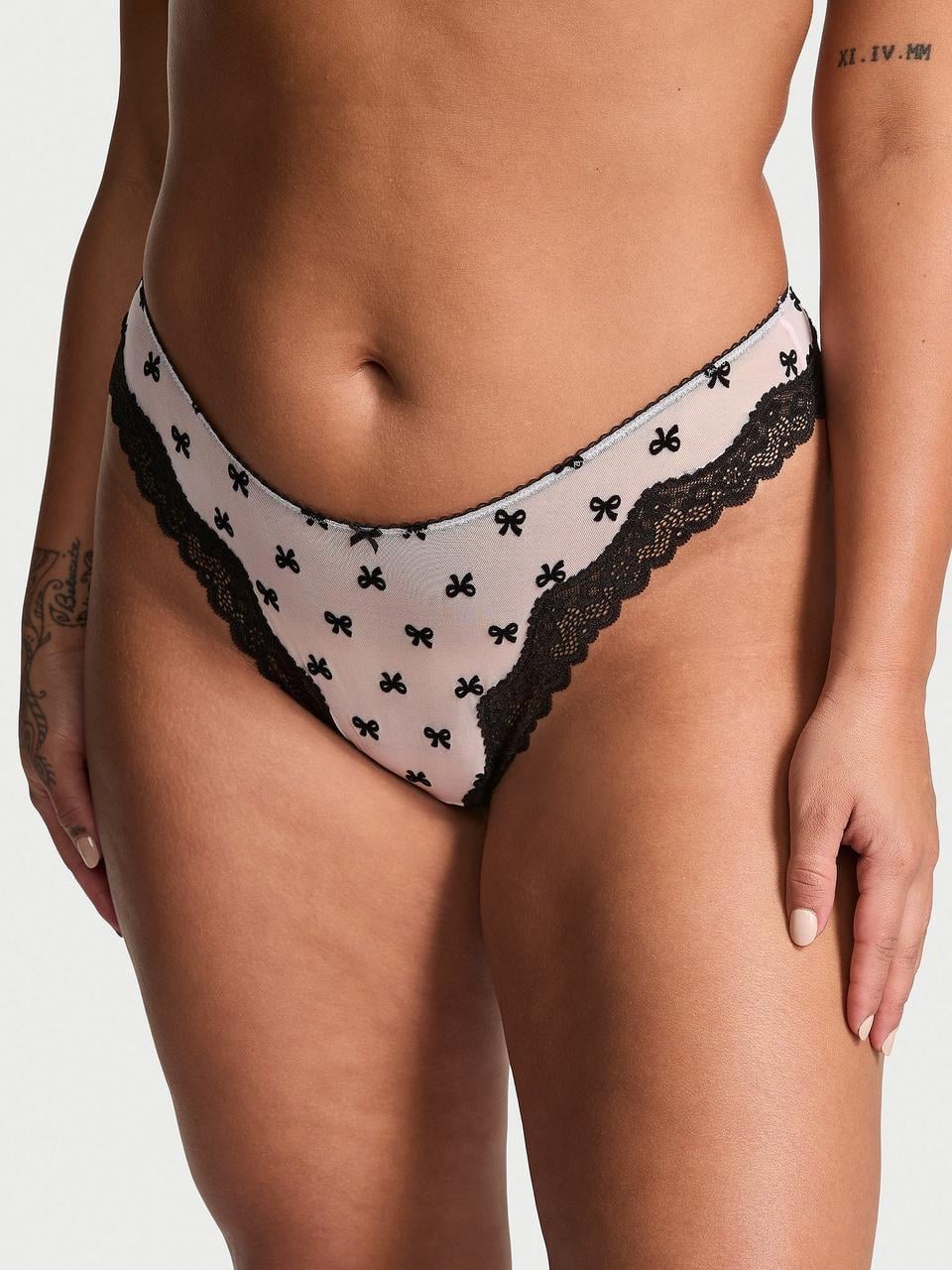 Трусики стринги женские Victoria's Secret Tease Mesh XS Розовый (2163389432545)