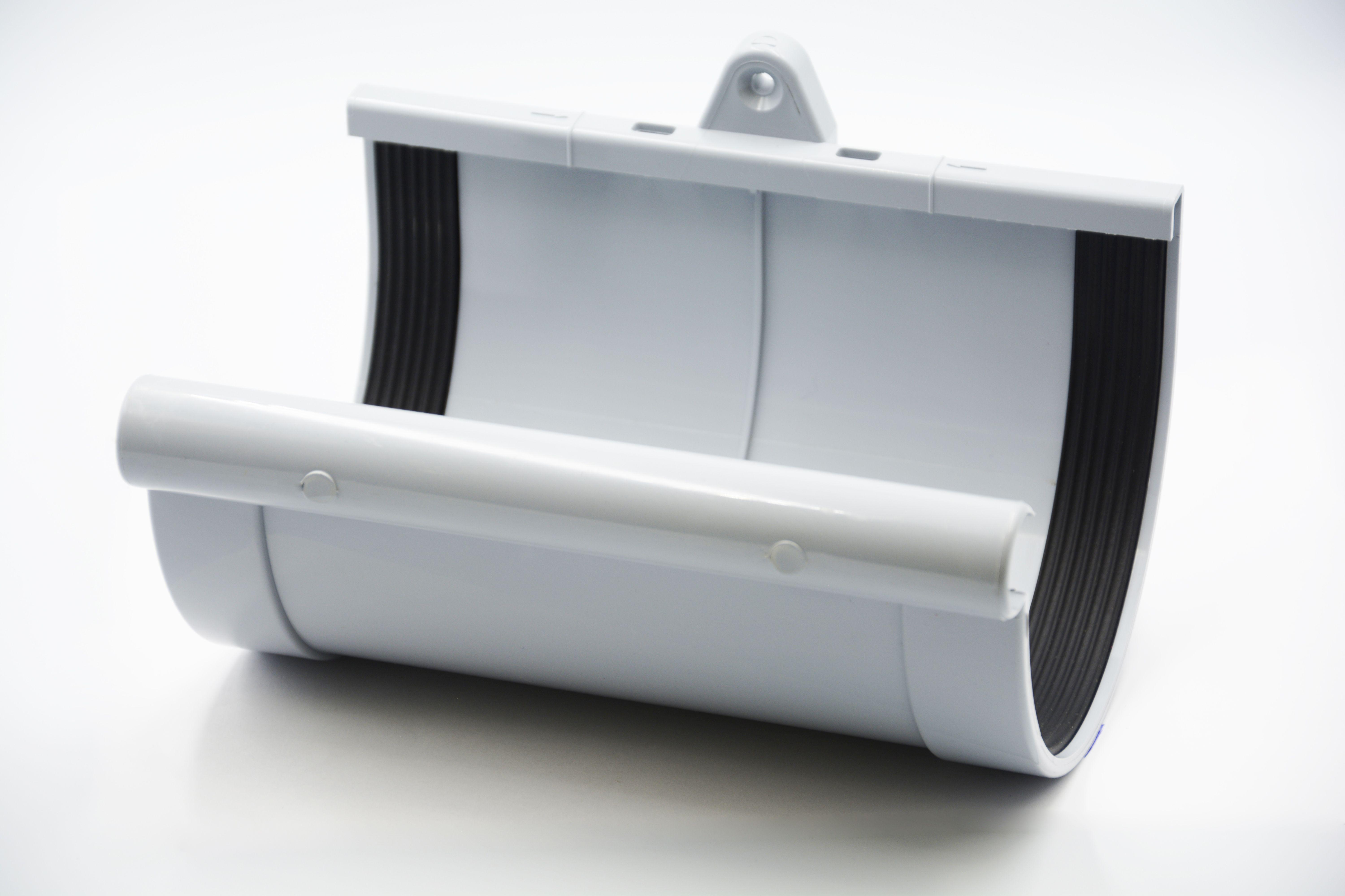 Муфта водосточного желоба RainWay D 90 мм Серый RAL 7040 (10.090.02.005.RW) Муфта водосточного желоба RainWay D 90 мм Серый RAL 7040 (10.090.02.005.RW)