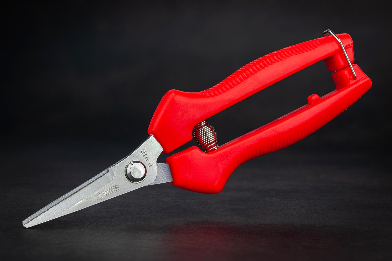 Садові ножиці Sagawata з нержавіючої сталі вигнуті 180 мм (P-918) - фото 3 Садові ножиці Sagawata з нержавіючої сталі вигнуті 180 мм (P-918) - фото 3