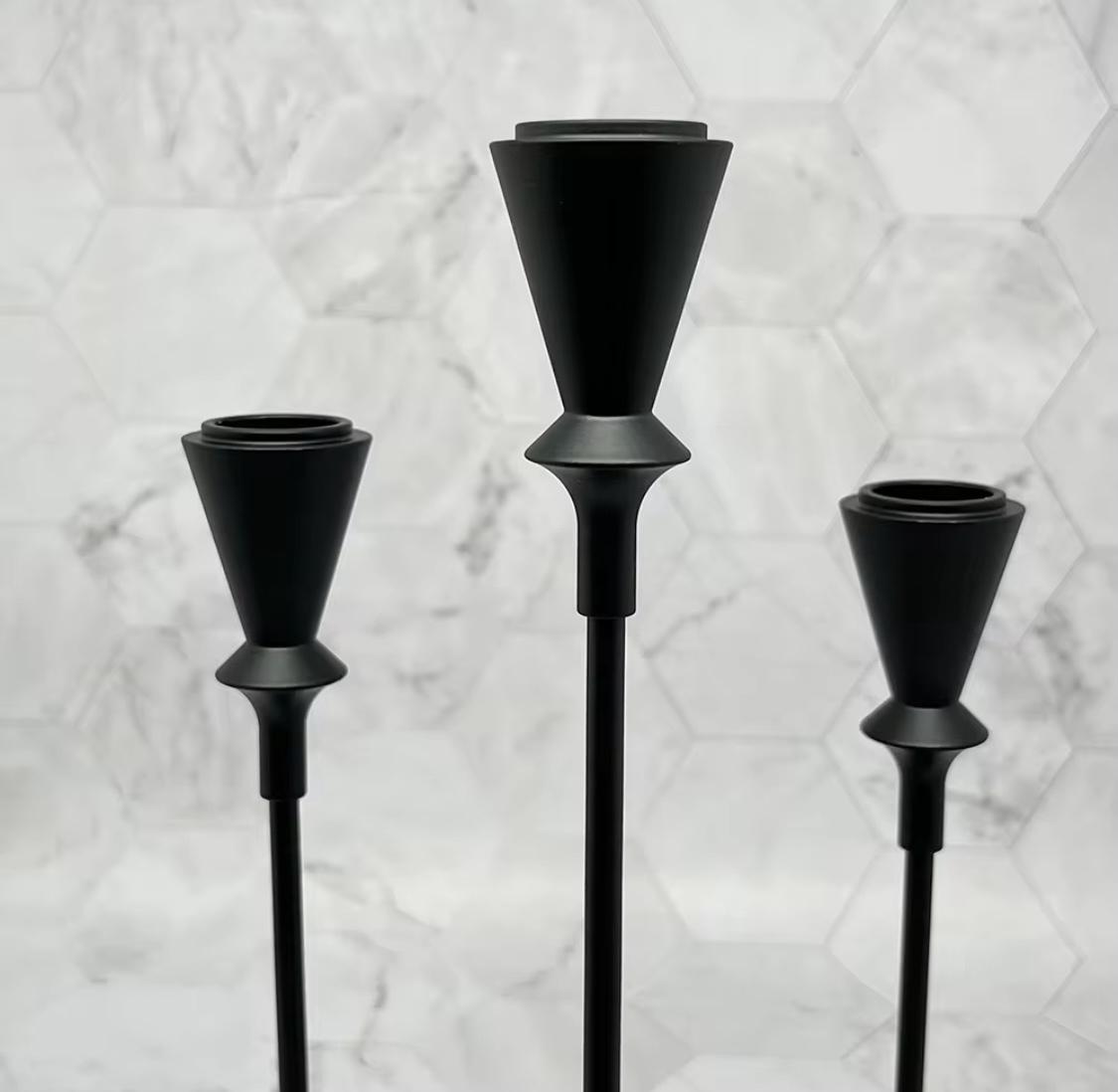 Набір підсвічників металевих Чорний мінімалізм 3 шт. 34х29х24 см Чорний (90805) - фото 3 Набір підсвічників металевих Чорний мінімалізм 3 шт. 34х29х24 см Чорний (90805) - фото 3