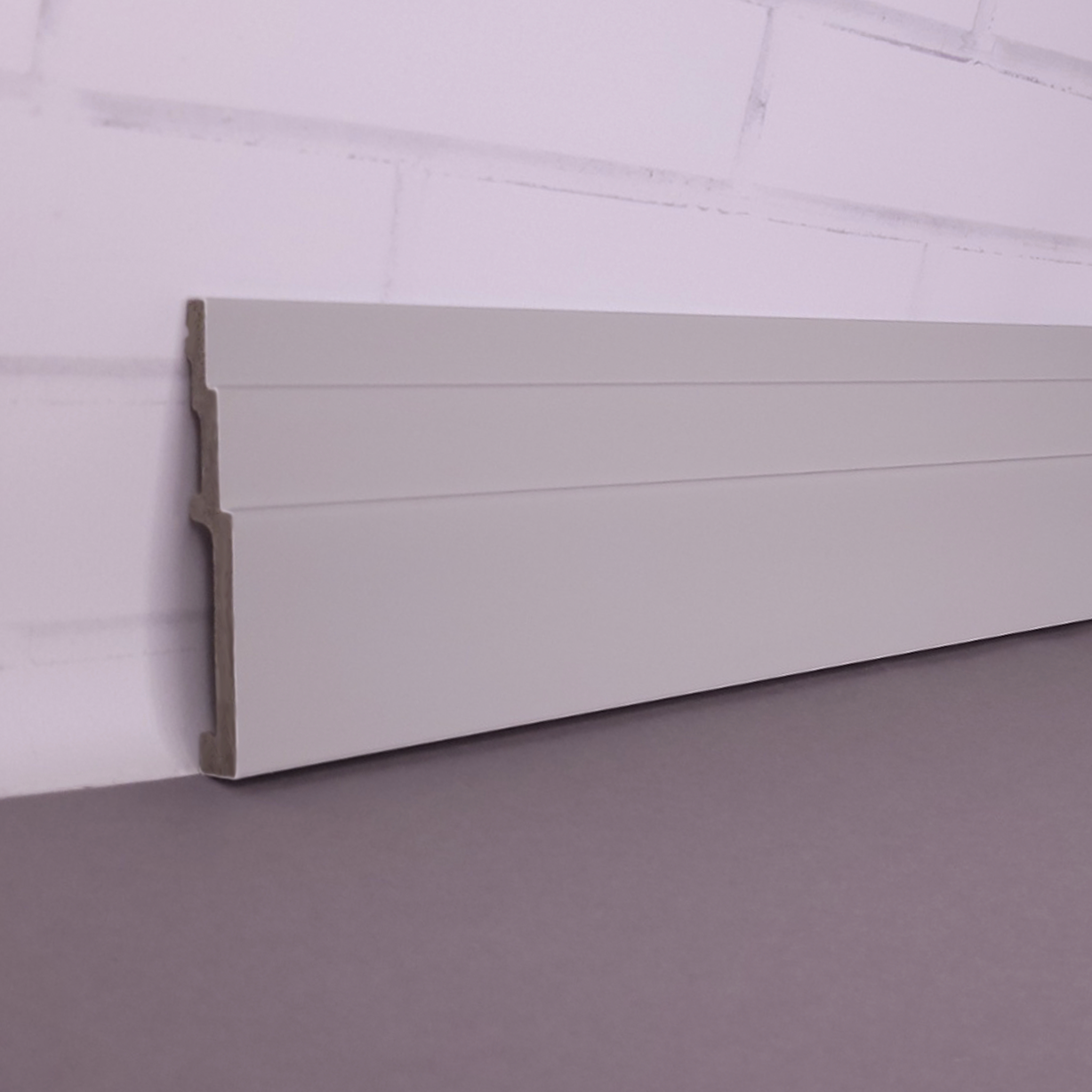 Плинтус дюрополимерный 100х16х2500 мм Светло-серый (10016P-011-641)