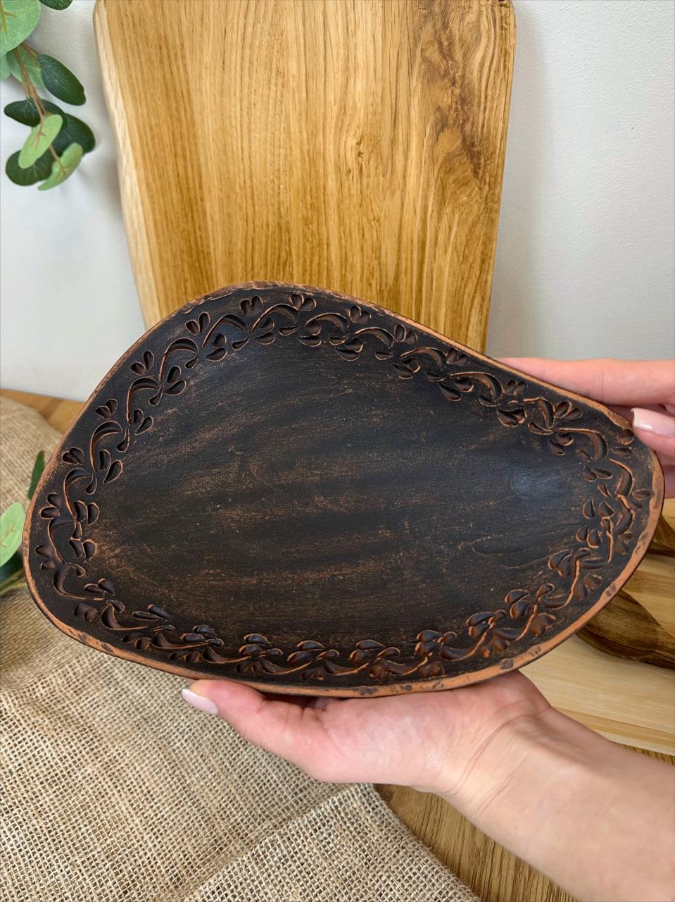 Блюдо овальное керамическое глиняное резное декор 1 л (3000-26) - фото 3 Блюдо овальное керамическое глиняное резное декор 1 л (3000-26) - фото 3