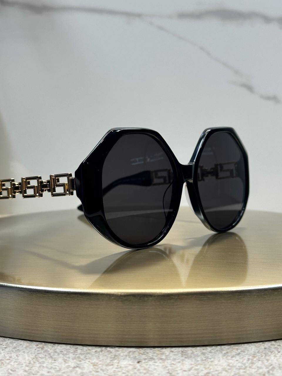 Солнцезащитные очки Versace MOD 4395 с золотом Greca oversize женские Черный