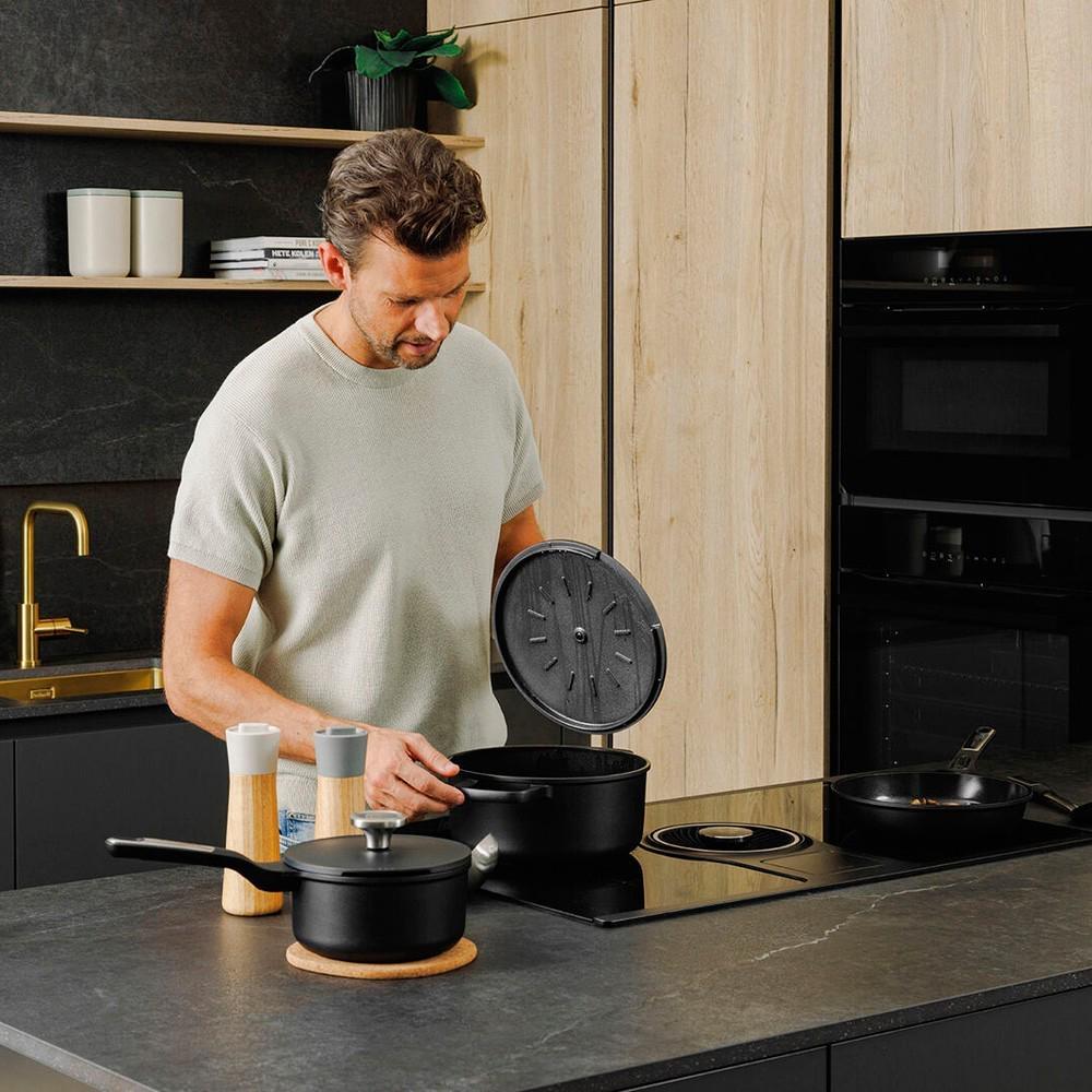 Ковш с крышкой BergHOFF LEO Phantom 2 л (3950574) - фото 4