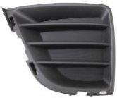 Решетка бампера AVTM Toyota Corolla 13-16 левая без отверстий для противотуманок под молдинг (7037 913)