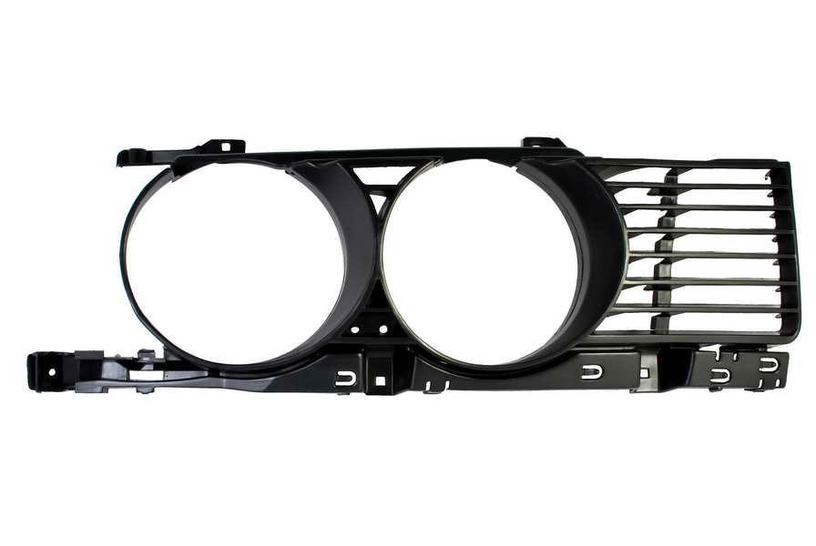 Решітка бампера AVTM BMW 5 (e34) 88-93 права (оправа) 0057 994
