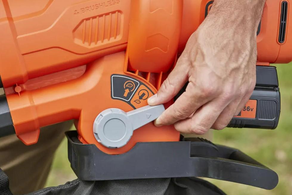 Пылесос садовый аккумуляторный Black+Decker BCBLV3625L1 с аккумулятором и зарядным устройством (52006) - фото 4 Пылесос садовый аккумуляторный Black+Decker BCBLV3625L1 с аккумулятором и зарядным устройством (52006) - фото 4