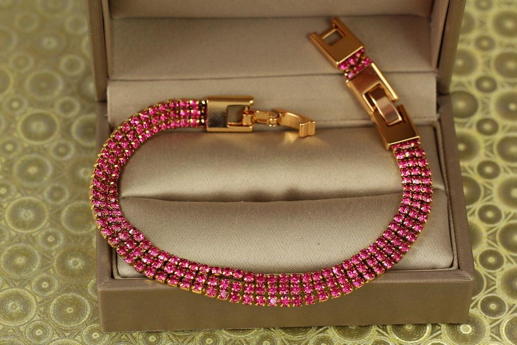 Браслет Xuping Jewelry три дорожки из малиновых камней 19 см 8 мм Золотистый (2629127065) Браслет Xuping Jewelry три дорожки из малиновых камней 19 см 8 мм Золотистый (2629127065)