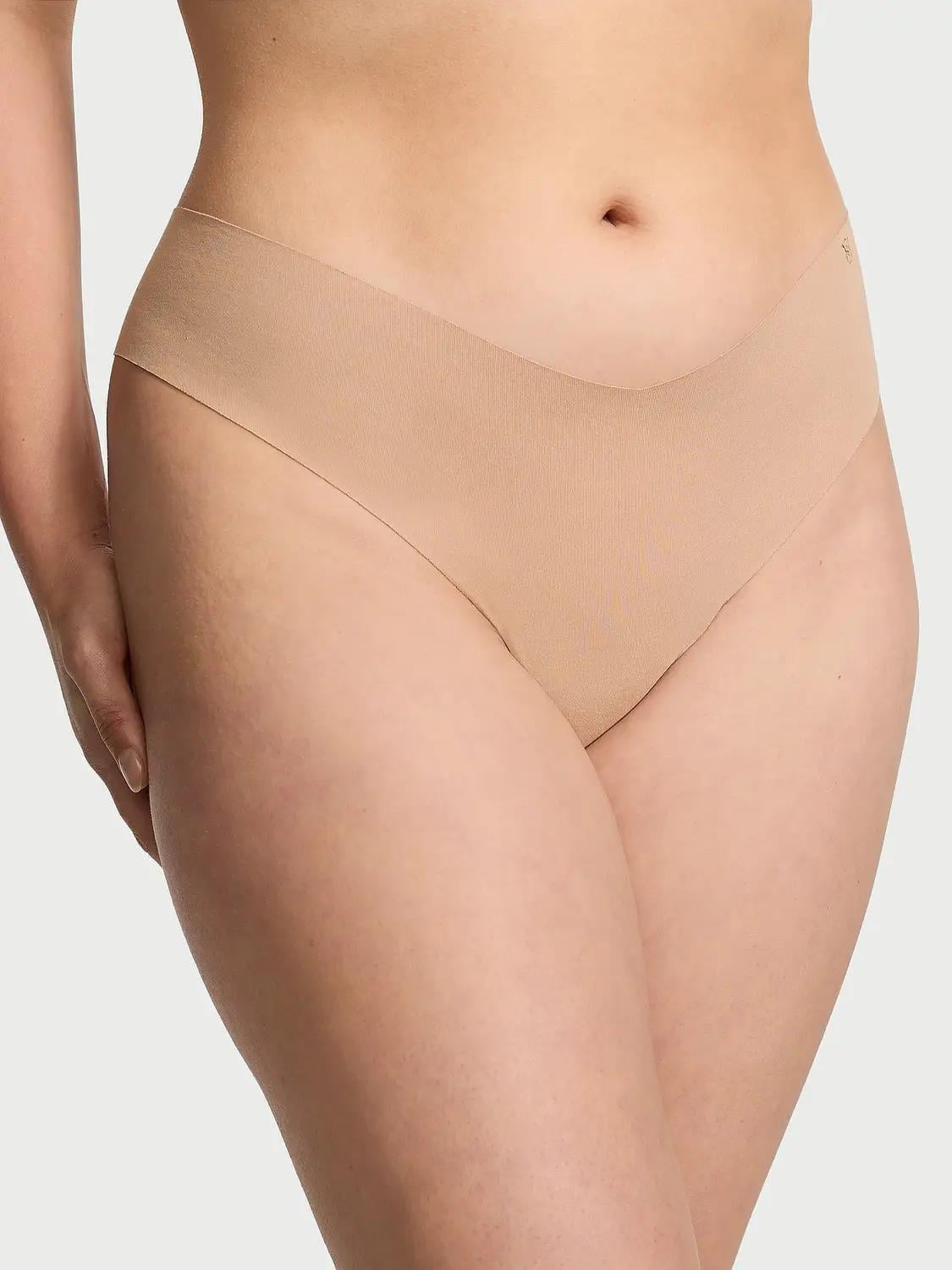 Трусики стринги Victoria’s Secret Sexy Illusions No-show Thong Panty M Бежевый (26602714)